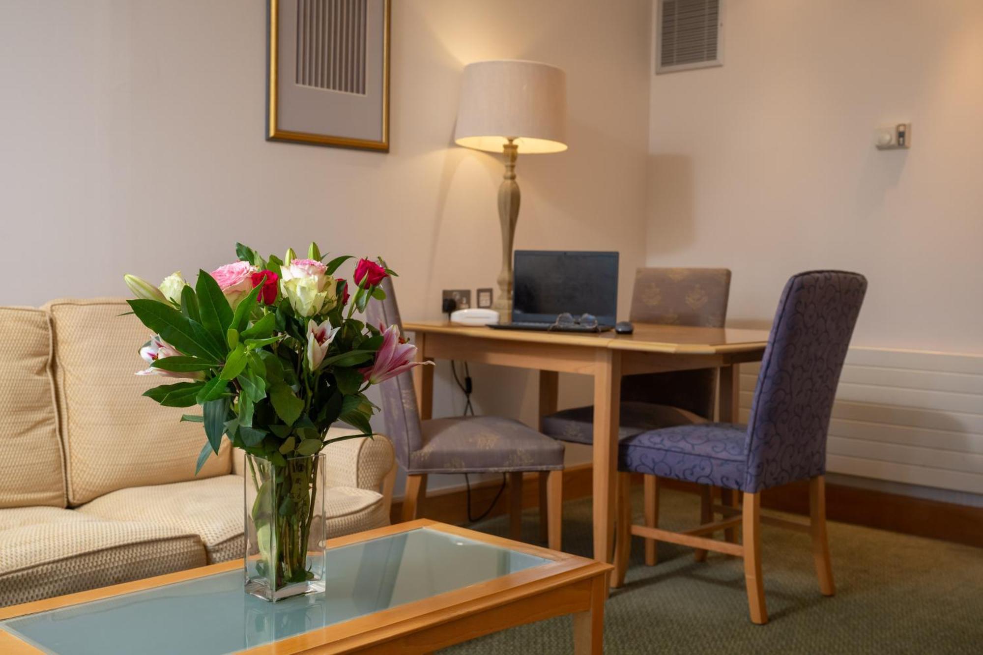 Hellidon Lakes Hotel Daventry Esterno foto