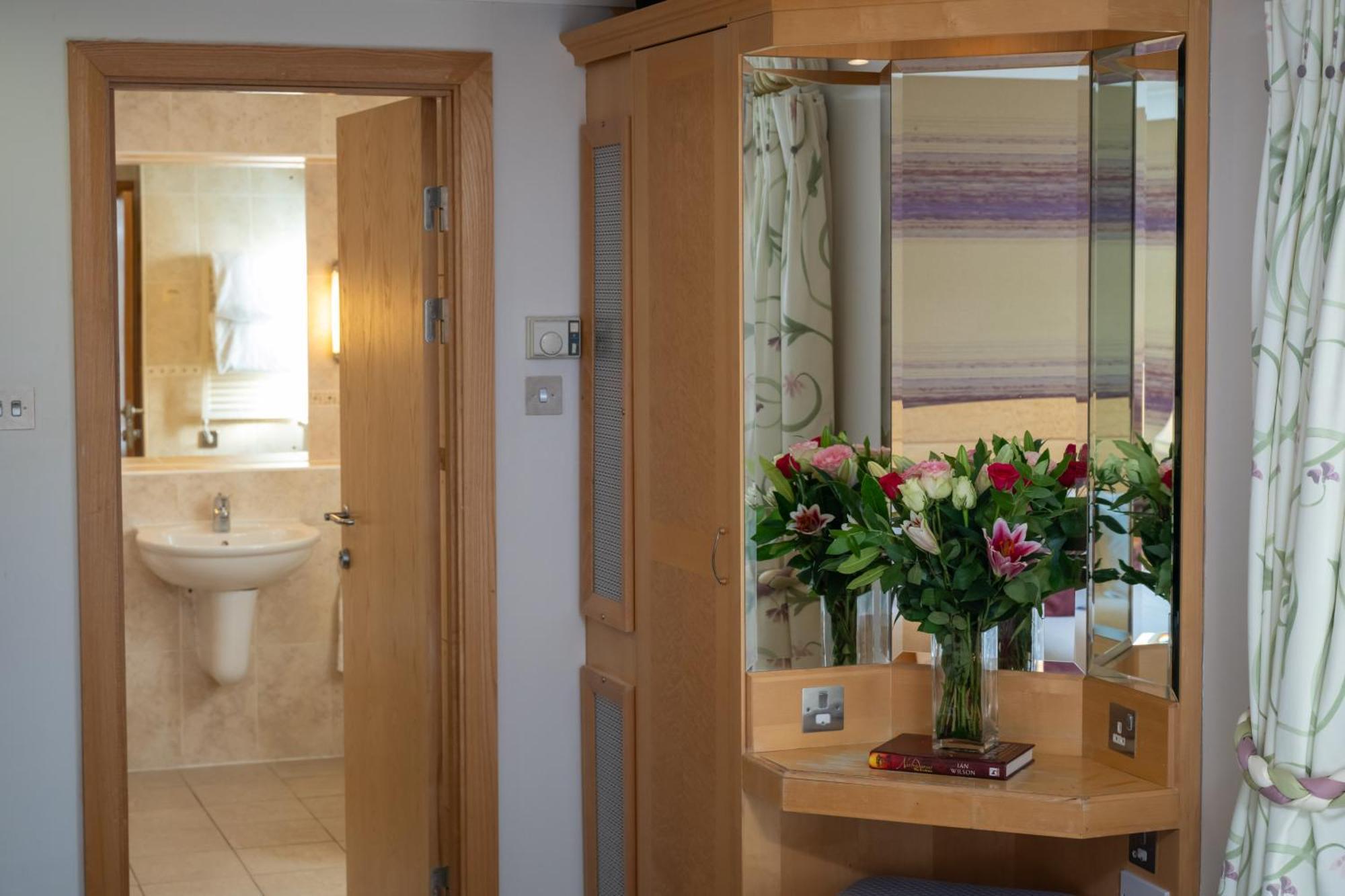 Hellidon Lakes Hotel Daventry Esterno foto